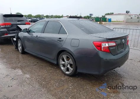 2012 Toyota Camry Se V6 z USA, uszkodzony, nr VIN 4T1BK1FK3CU014291